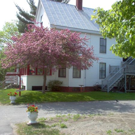 Parks Edge Inn Millinocket Экстерьер фото